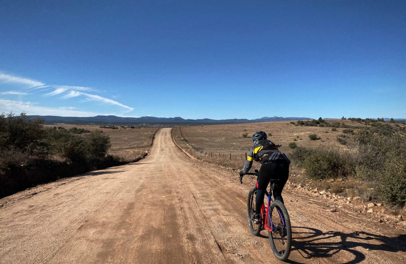 Gravel cycling route, leading out of Arizona