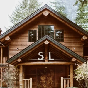 Suttle Lake Lodge