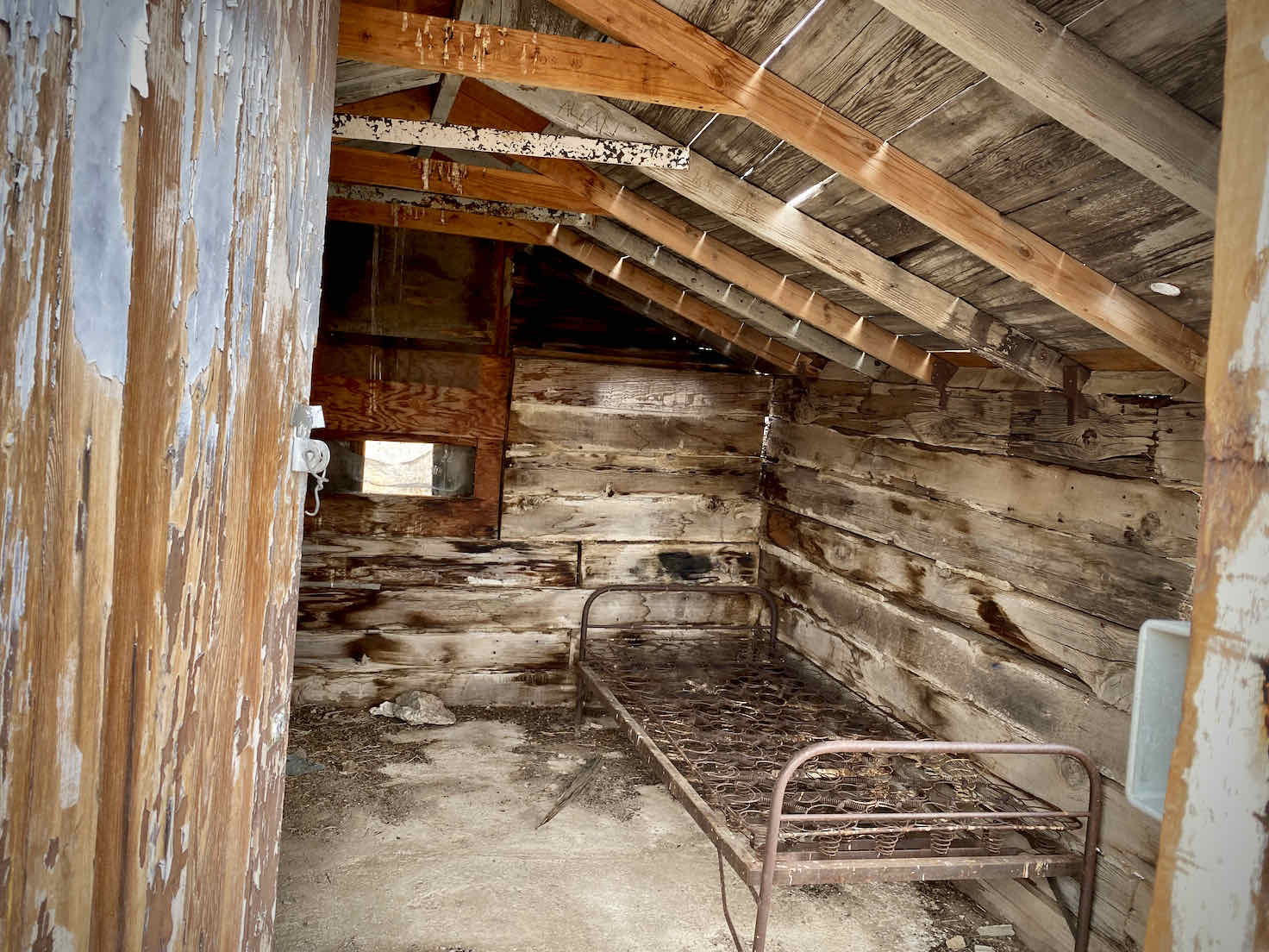 The inside of the old miners cabin along Skidoo road.