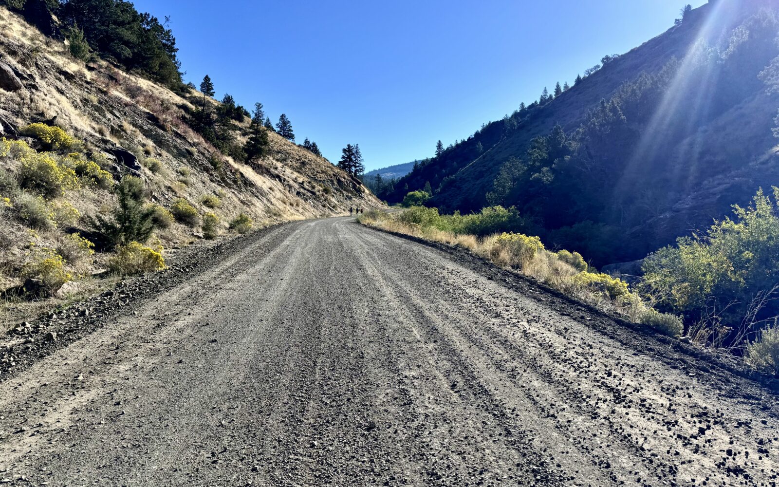 Bullard Canyon gravel roadl