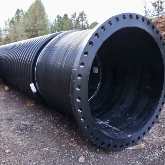 Canal Pipe
