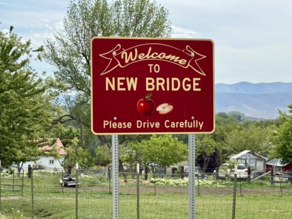 New Bridge sign